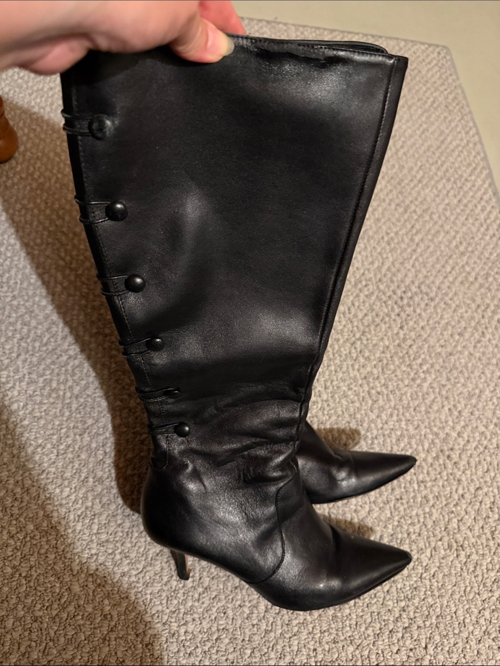 Black Leather Knee-High Pointed Toe Boots